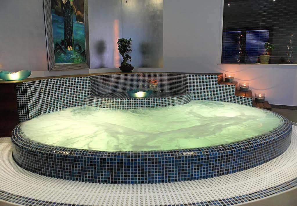 Hotel 브르조자 외부 사진